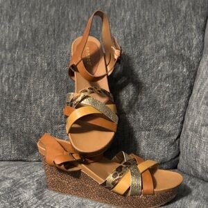 Bamboo Tan and Gold Wedge Sandals Size 9